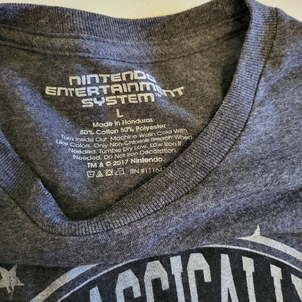 Nintendo Tee - Picture 2 of 2